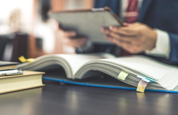 横浜で廃棄物処理許可手続なら、専門家の富樫事務所に！